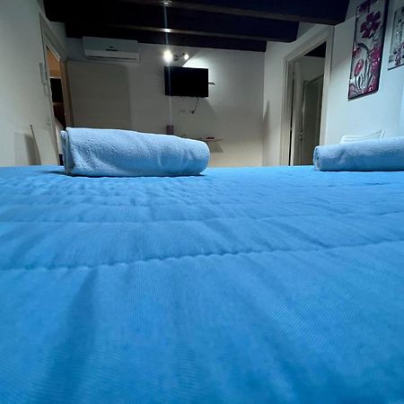 67 Rooms เชฟาลู ภายนอก รูปภาพ