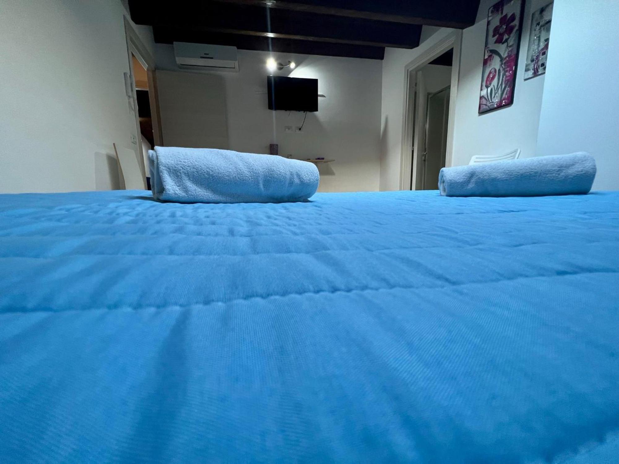67 Rooms เชฟาลู ภายนอก รูปภาพ